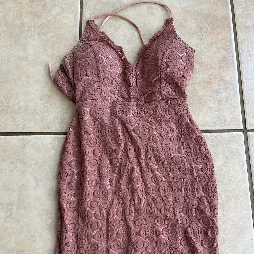Windsor Lace Women’s Dress in Pink